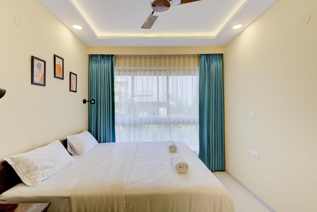 Appartement Luxe 2Bhk 10Min From Goi Airport With Pool Access à Dabolim Extérieur photo