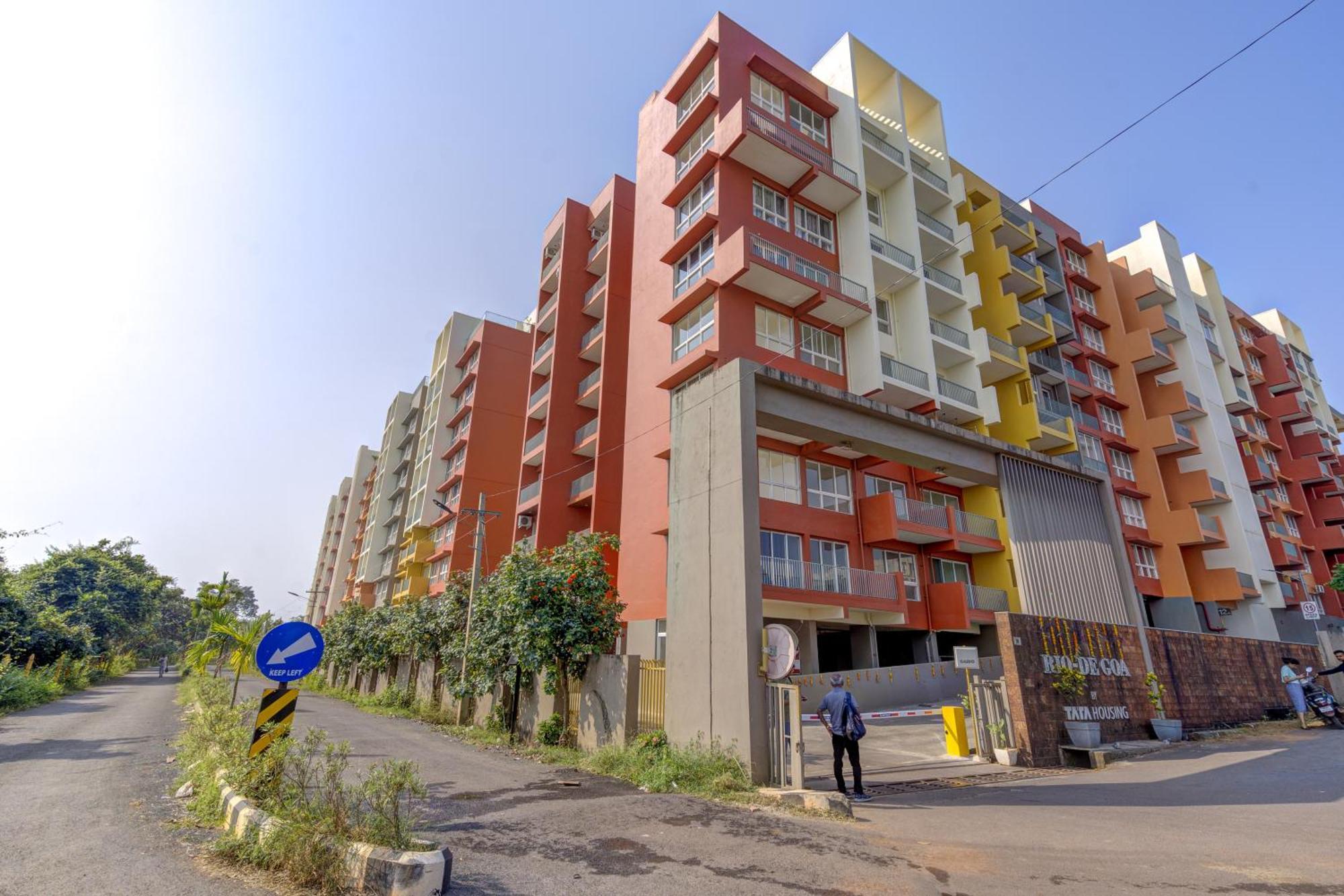 Appartement Luxe 2Bhk 10Min From Goi Airport With Pool Access à Dabolim Extérieur photo