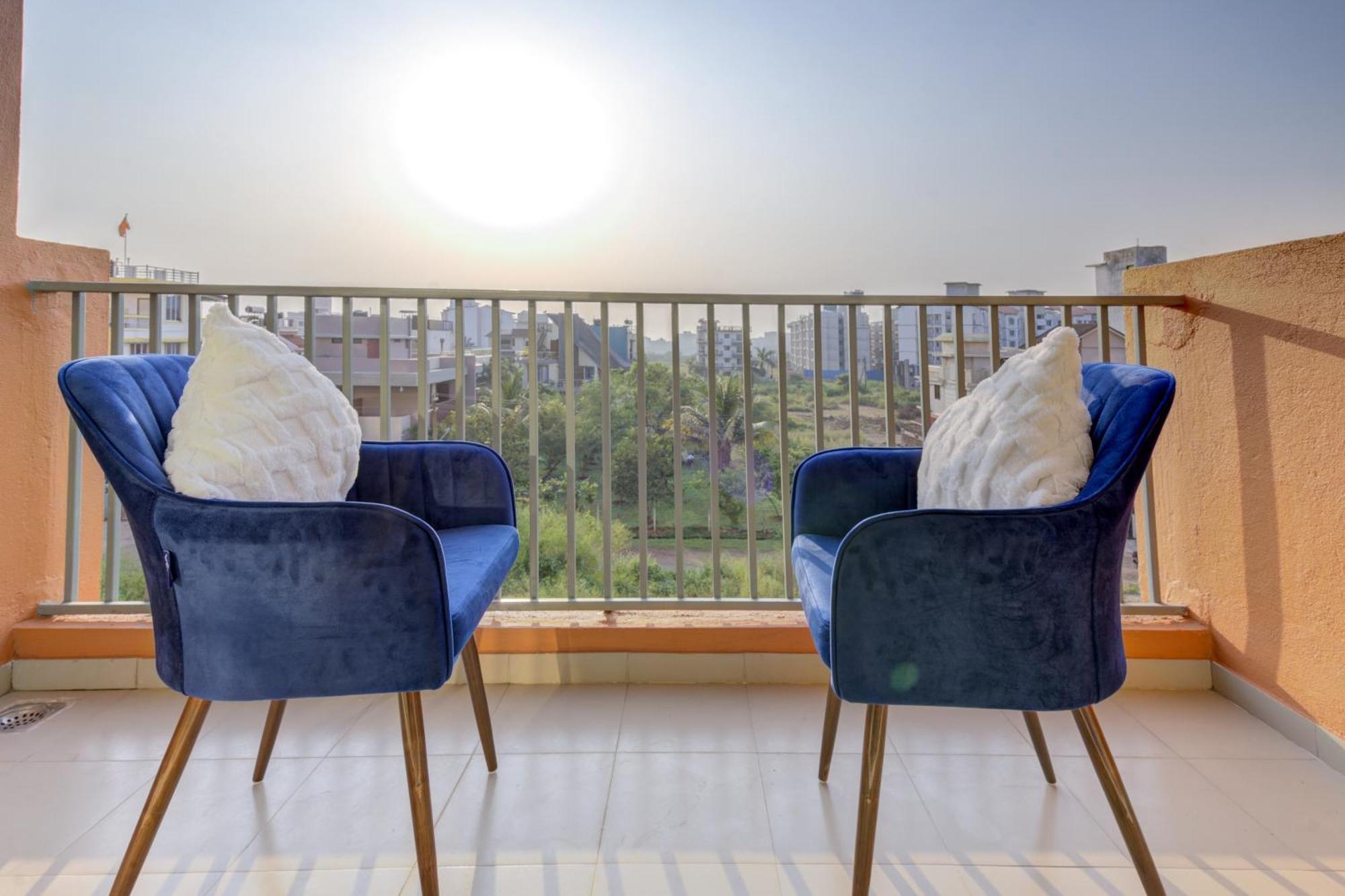 Appartement Luxe 2Bhk 10Min From Goi Airport With Pool Access à Dabolim Extérieur photo